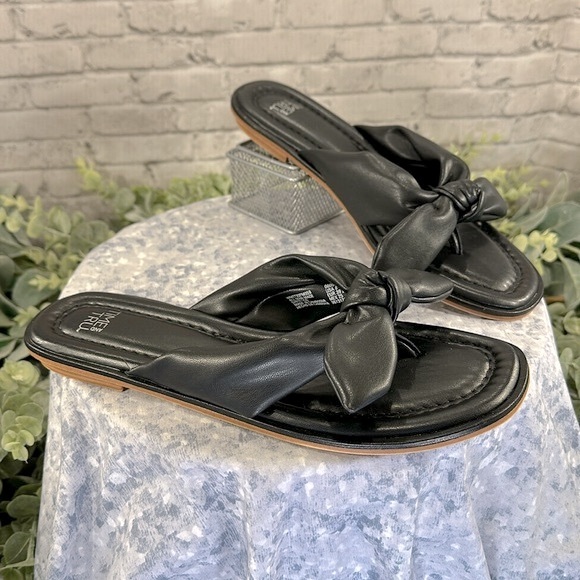 Time and Tru Black Knotted Bow Comfort Flip-Flop Sandals Women’s 8M☀️VGUC☀️ - Picture 1 of 8